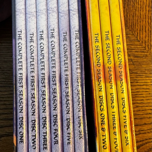 Season 1, 2, 3, 5 & 8 of the Charmed series on DVD video. - Picture 2 of 5